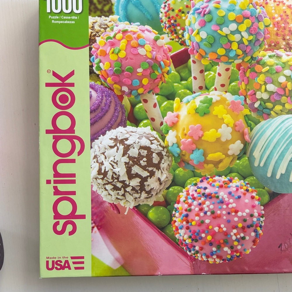 Springbok Colorful Cake Pops Puzzle. 1000 pieces. - Picture 3 of 5